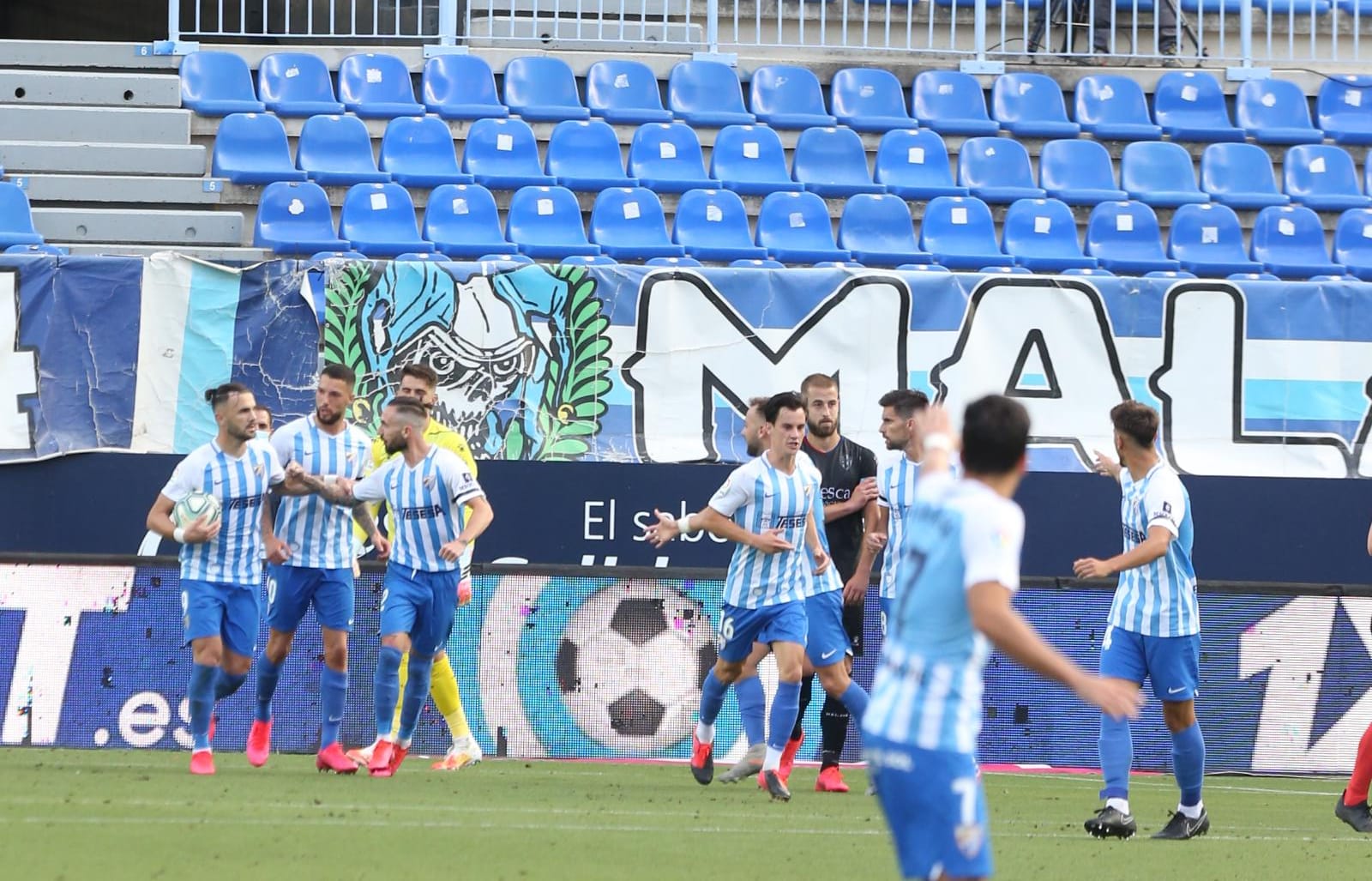 La vuelta del fútbol a La Rosaleda tras el parón de LaLiga por la pandemia