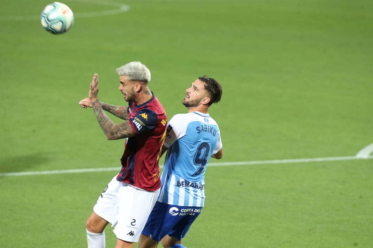 Todos los momentos del partido en imágenes desde La Rosaleda, que por segunda vez abre sus puertas para el fútbol pero sin aficionados en las gradas. 