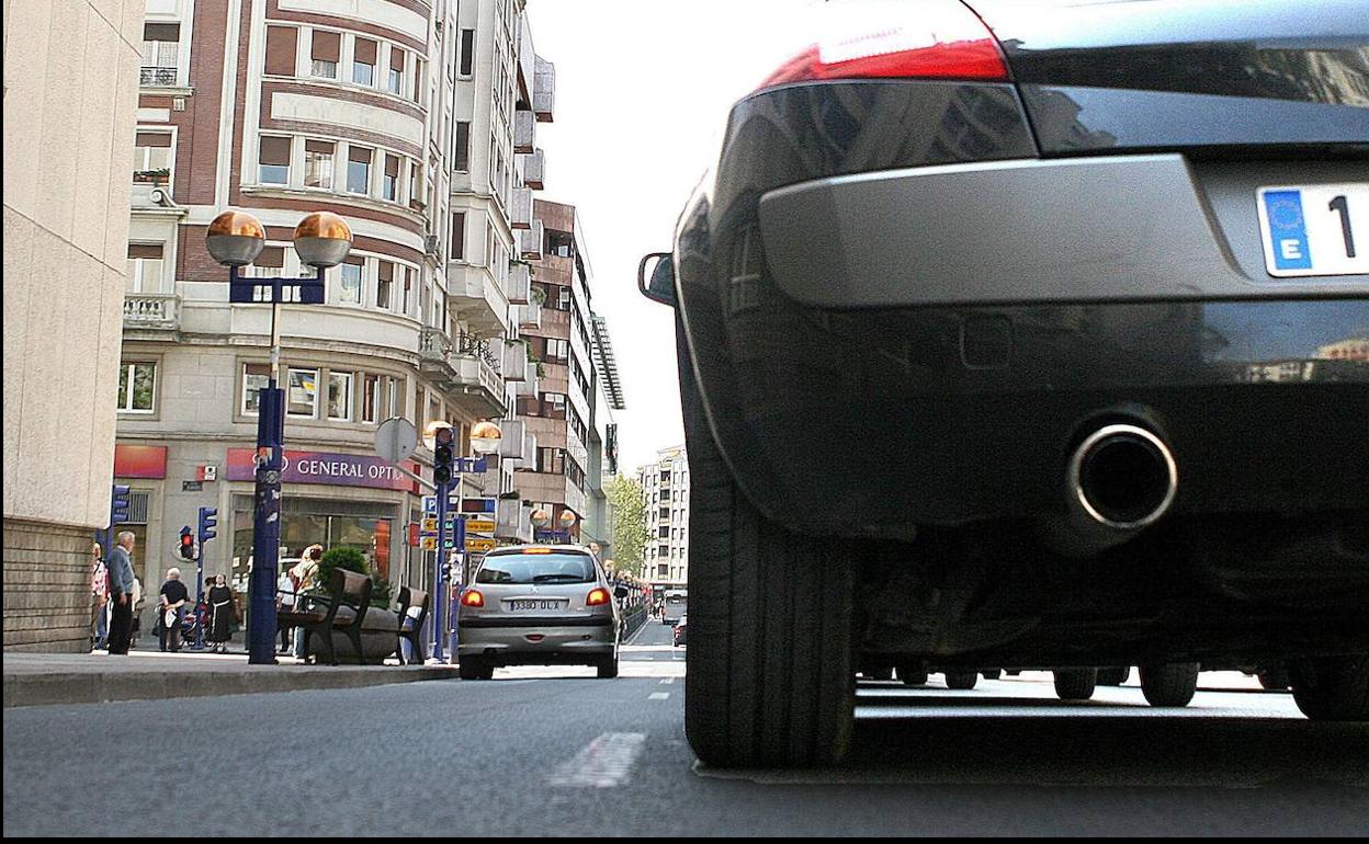Investigadores de la UMA diseñan un sistema para regular los semáforos y reducir atascos y contaminación