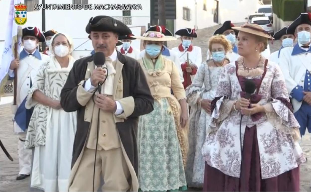 El alcalde de Macharaviaya, Antonio Campos, ayer durante su participación en el evento desde el pueblo.