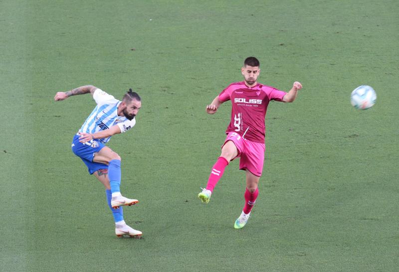 Duelo directo entre dos rivales que luchan por la permanencia en Segunda a falta de pocas jornadas para el final del campeonato.