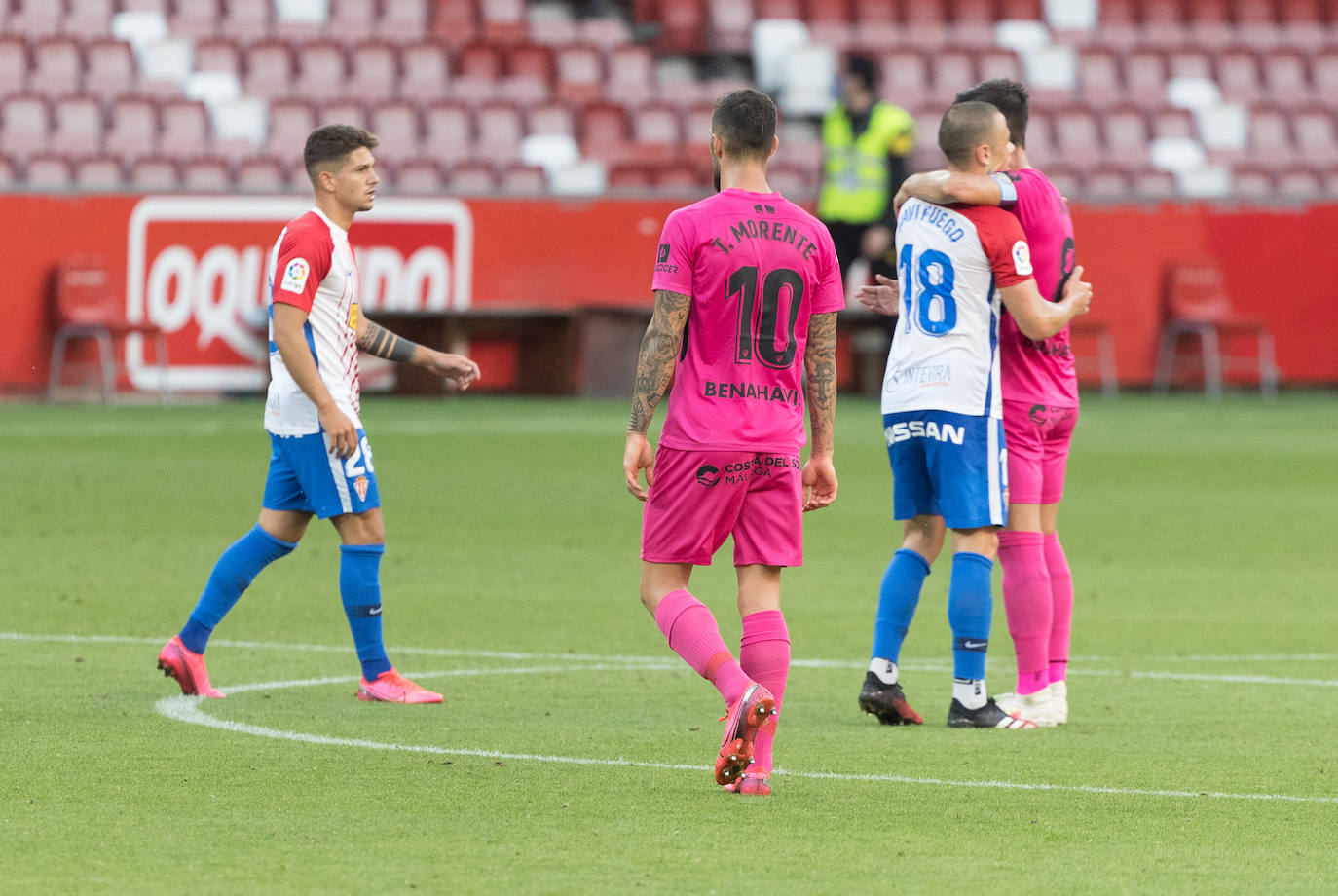 Derrota del Málaga en su visita al Sporting. 