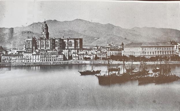 Puerto de Málaga en 1870.