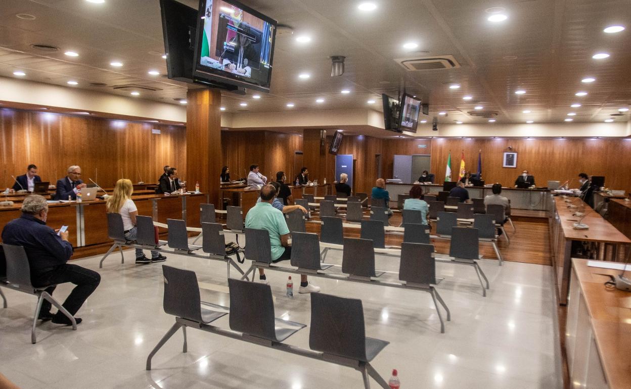 Los abogados defensores del 'caso Scándalo' piden la absolución para los 20 acusados por «falta de pruebas»