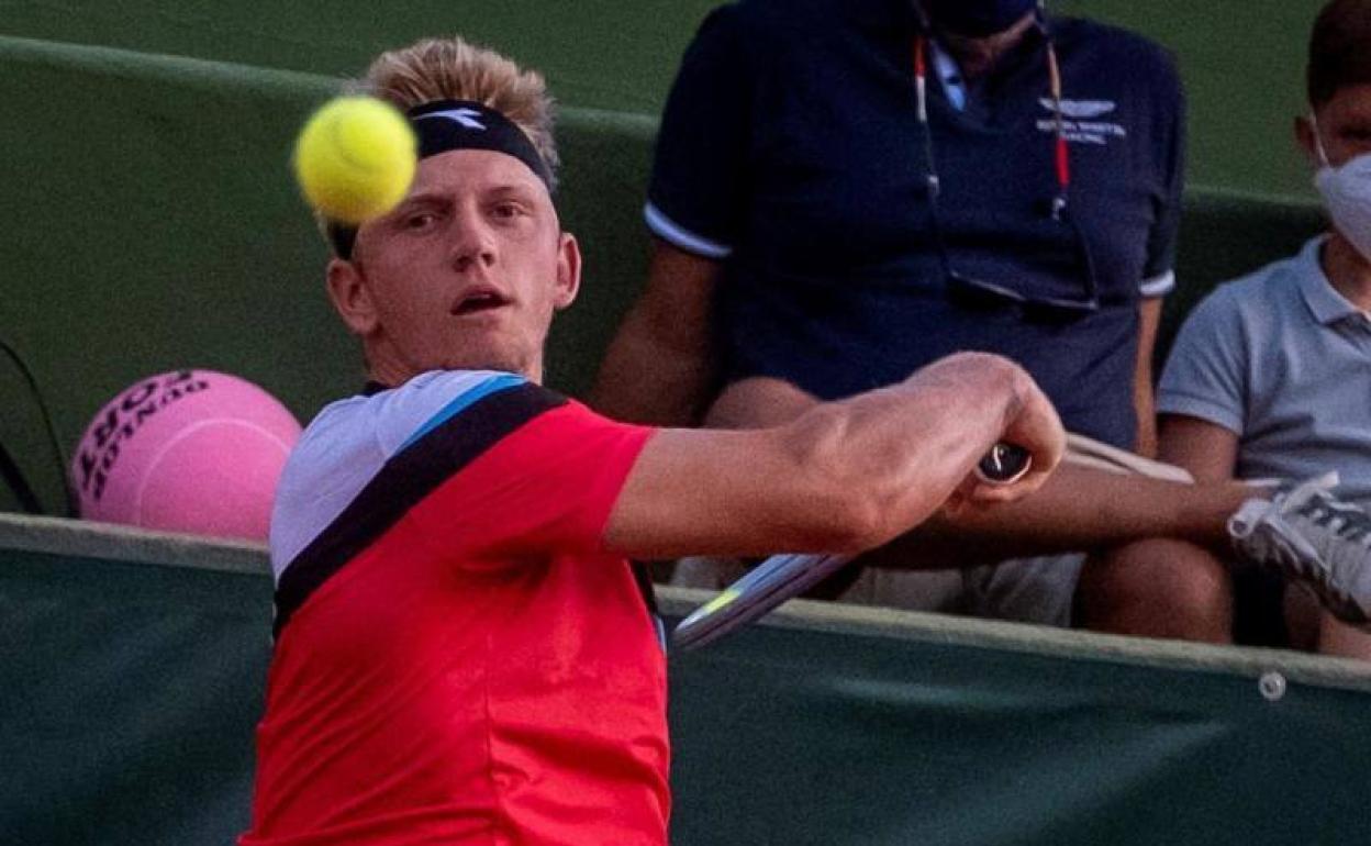 Alejandro Davidovich se queda a las puertas de la final tras perder con el australiano Álex de Miñaur en un vibrante partido