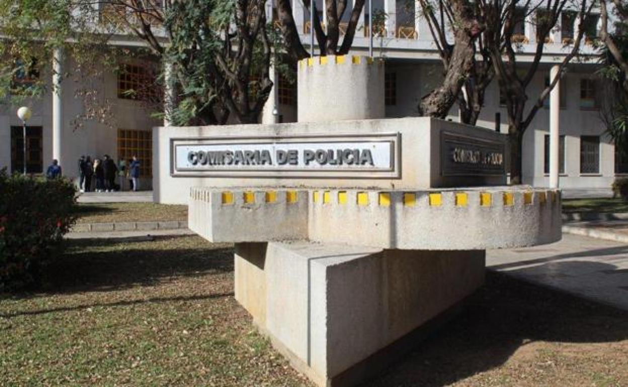 Detenidos dos jóvenes acusados de violar a una chica en un portal del Centro de Málaga