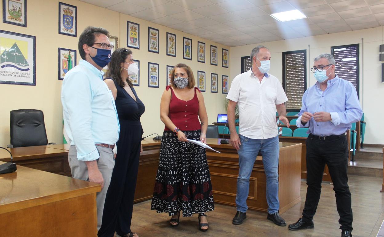 Acto de firma del convenio en la Mancomunidad Oriental. 