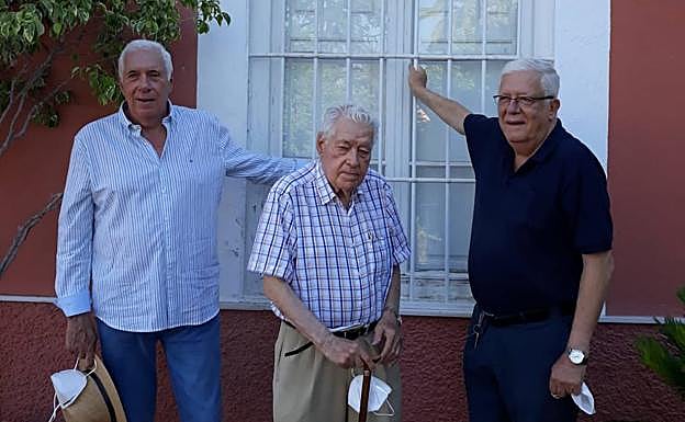 Jorge Alonso: «Volvimos a la finca donde veraneábamos los doce hermanos»