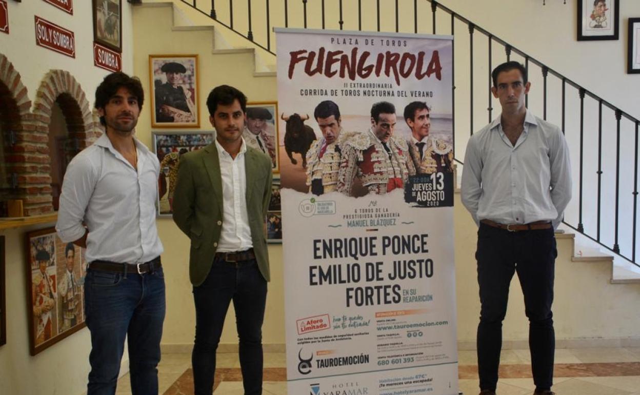 Fortes, a la derecha de la imagen, en la presentación ayer del festejo.