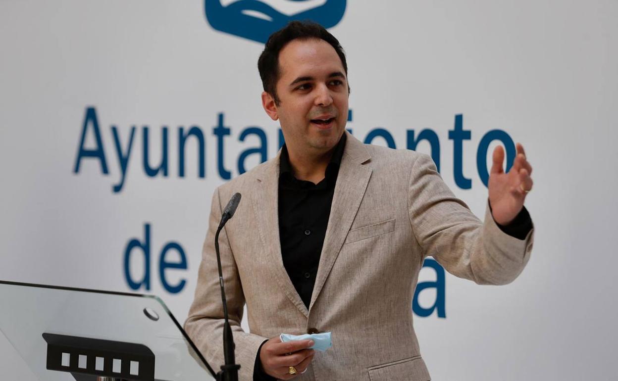 El violinista malagueño Jesús Reina ha presentado este martes la octava edición de Málaga Clásica.