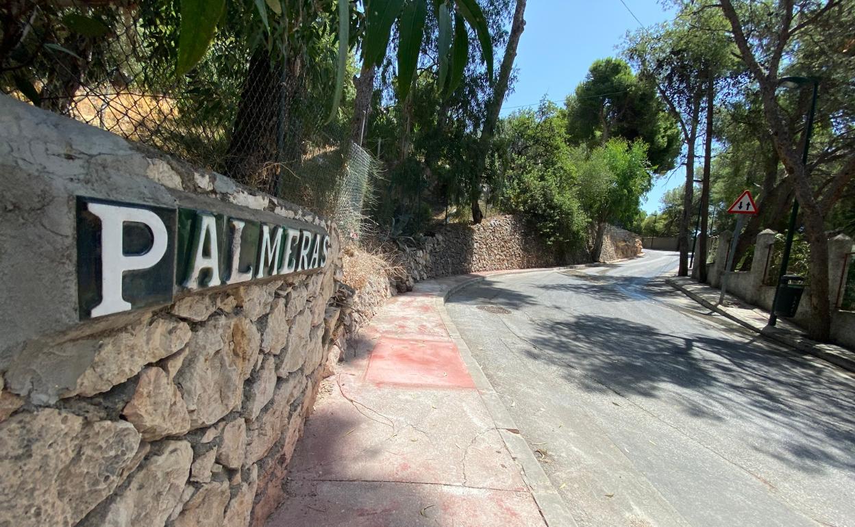 Multan al dueño de un chalet por celebrar una misa con más de cien jóvenes en Pinares de San Antón