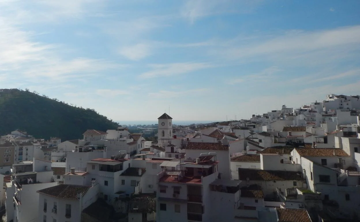 Algarrobo, un recorrido trepidante de la playa al pueblo