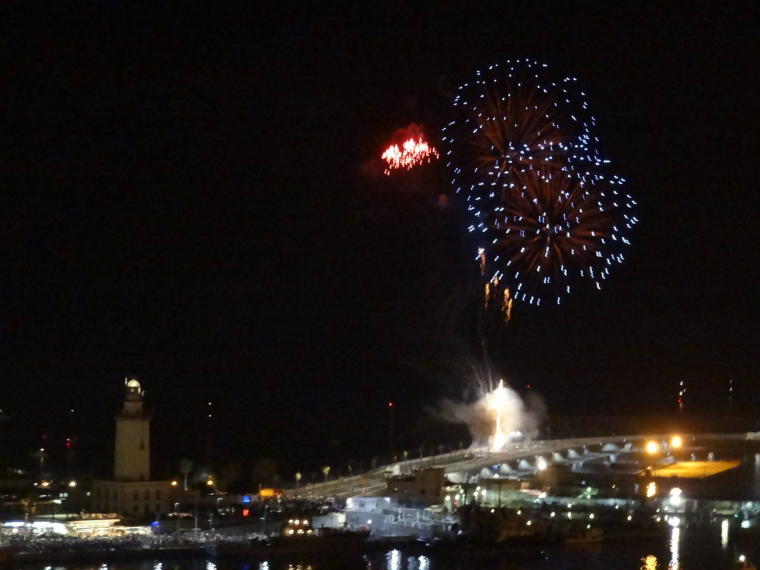 Fotos: Las mejores imágenes de los fuegos artificiales de la Feria de Málaga de los últimos años
