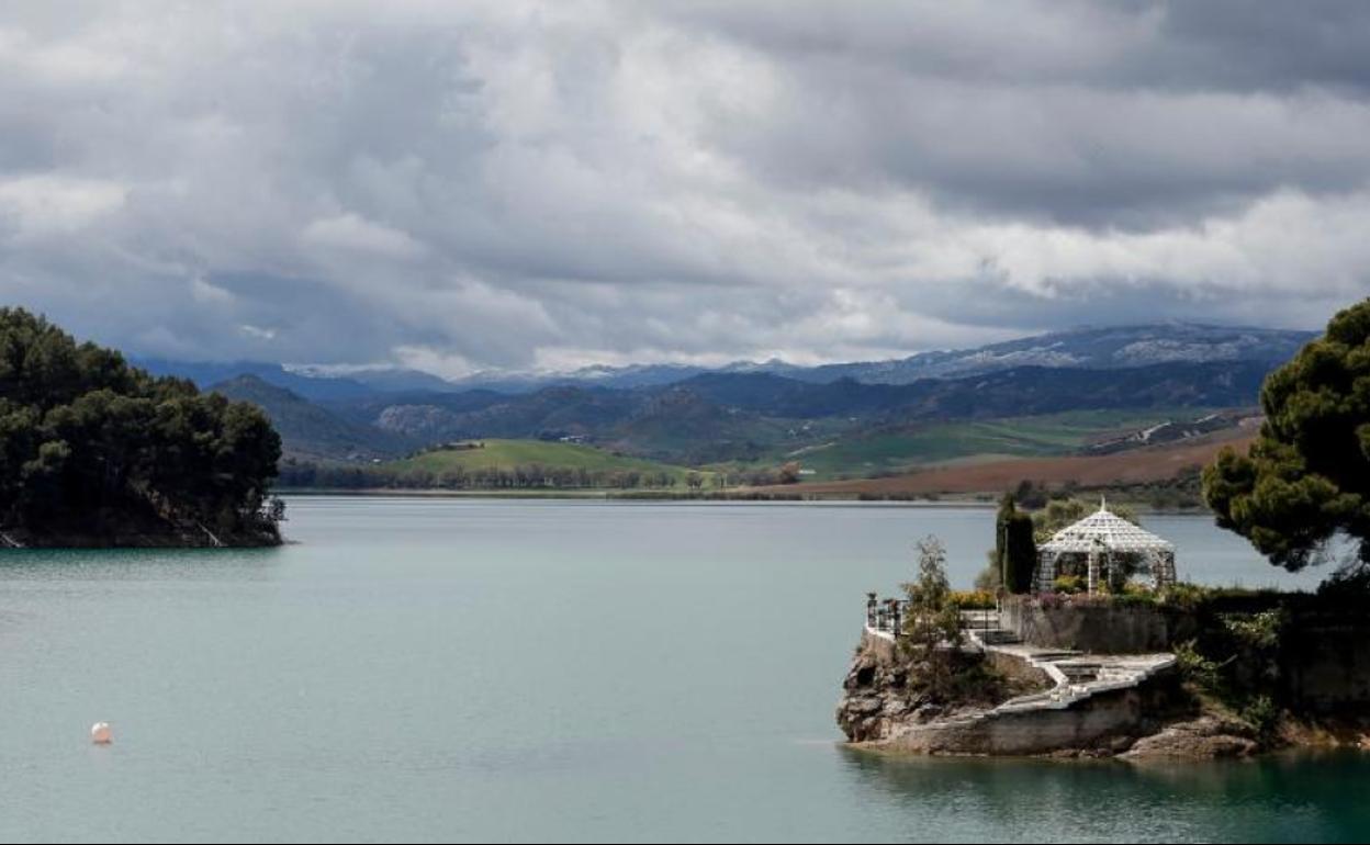 Vista de una zona del embalse Conde del Guadalhorce.