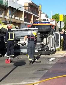 Imagen secundaria 2 - Espectacular accidente de tráfico en la avenida Plutarco, en Teatinos