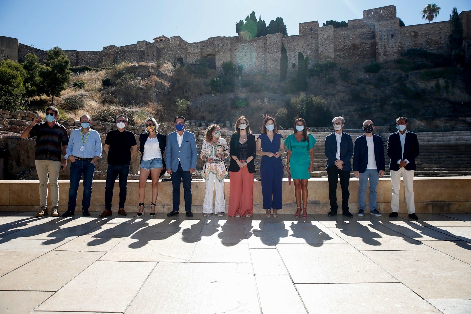 Miembros de la Academia del Cine Andaluz con Marta Velasco, productora y presidenta de la ACA; Lourdes Palacios, vicepresidenta de la ACA y presidenta de Asecan; Adelfa Calvo, actriz y académica constituyente de la ACA; Antonio Dechent, actor, académico constituyente y vocal de la Junta Directiva de la ACA; Juan Antonio Vigar, director del Festival de Málaga y vocal de la Junta Directiva de la ACA y los miembros de la Junta Directiva: Mercedes Hoyos, Enrique Iznaola, Yolexsy González, Salud Requera, Gervasio Iglesias, Antonio Pérez, Antonio Hens y Piluca Querol.