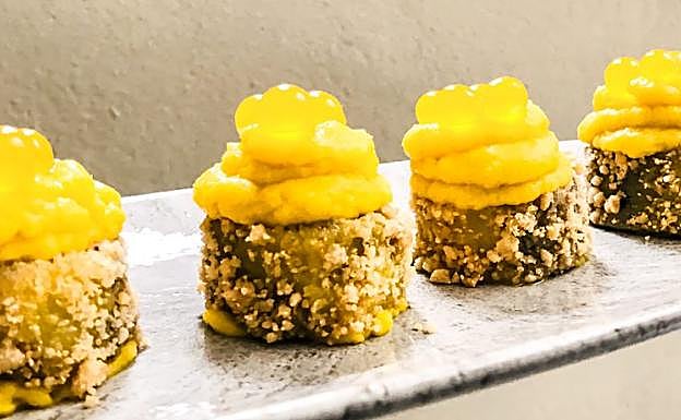 El foie de pato con mango de la Axarquía, delicia de la carta de Aire Gastrobar.