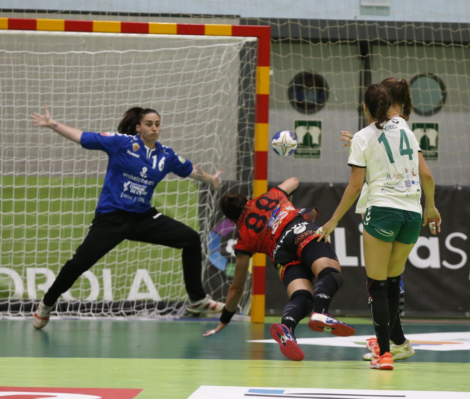 El Rincón Fertilidad se enfrentó al Balonmano Elche en Alhaurín de la Torre