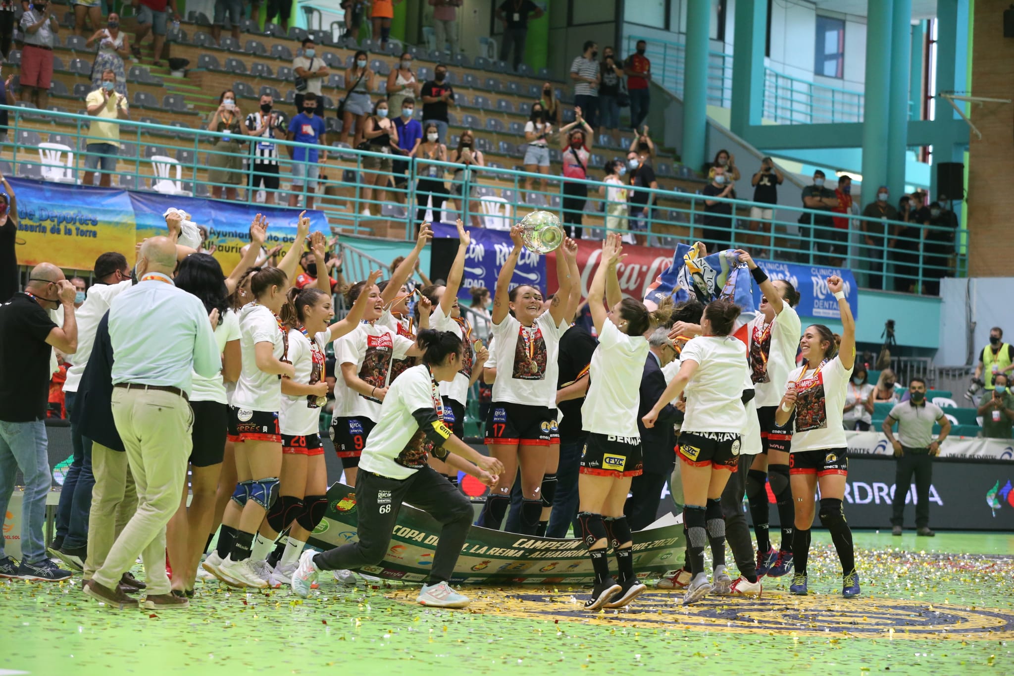 El Rincón Fertilidad se enfrentó al Balonmano Elche en Alhaurín de la Torre