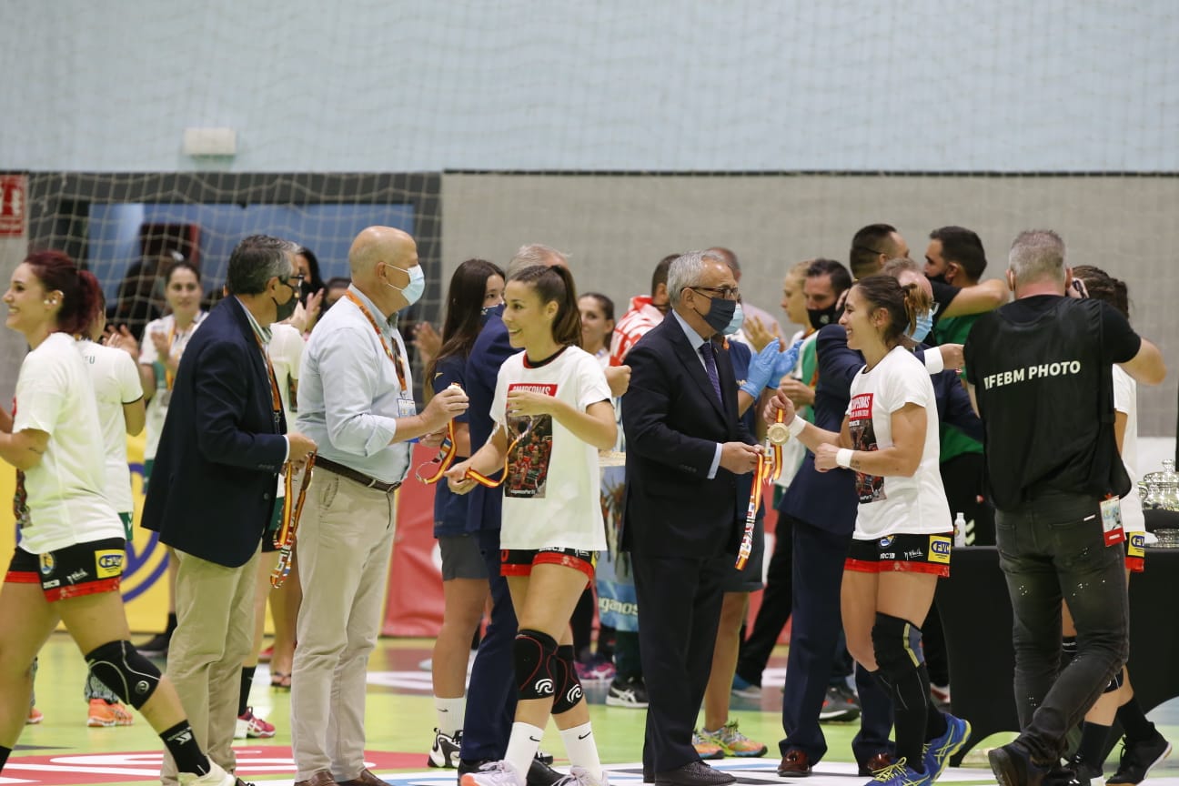 El Rincón Fertilidad se enfrentó al Balonmano Elche en Alhaurín de la Torre