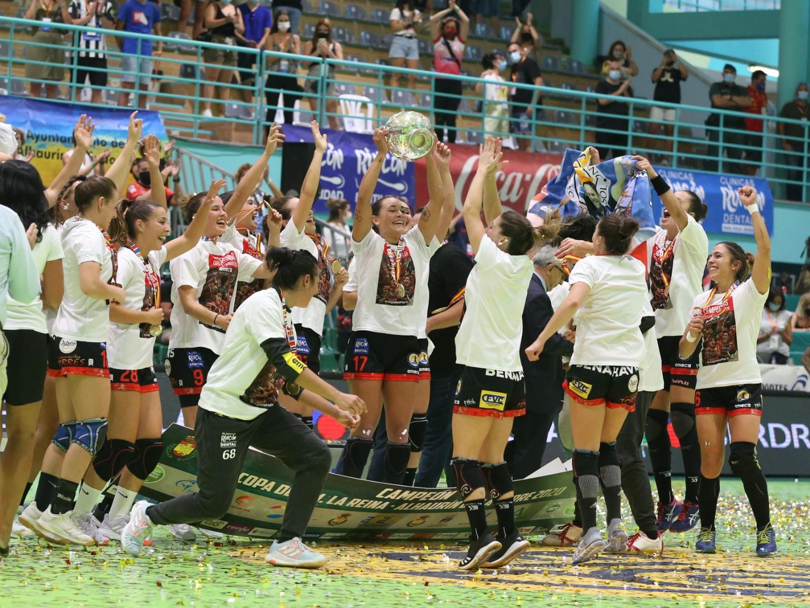 El Rincón Fertilidad se enfrentó al Balonmano Elche en Alhaurín de la Torre