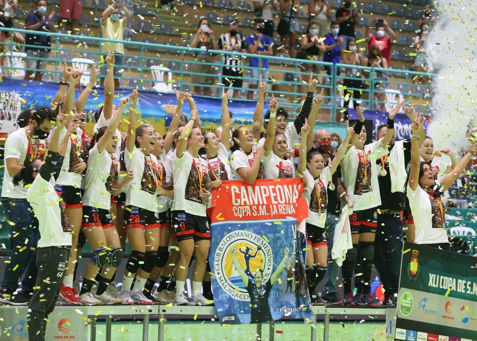 El Rincón Fertilidad se enfrentó al Balonmano Elche en Alhaurín de la Torre