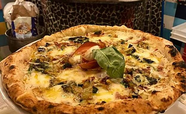 Vista de una de las pizzas de Terra Mia. 