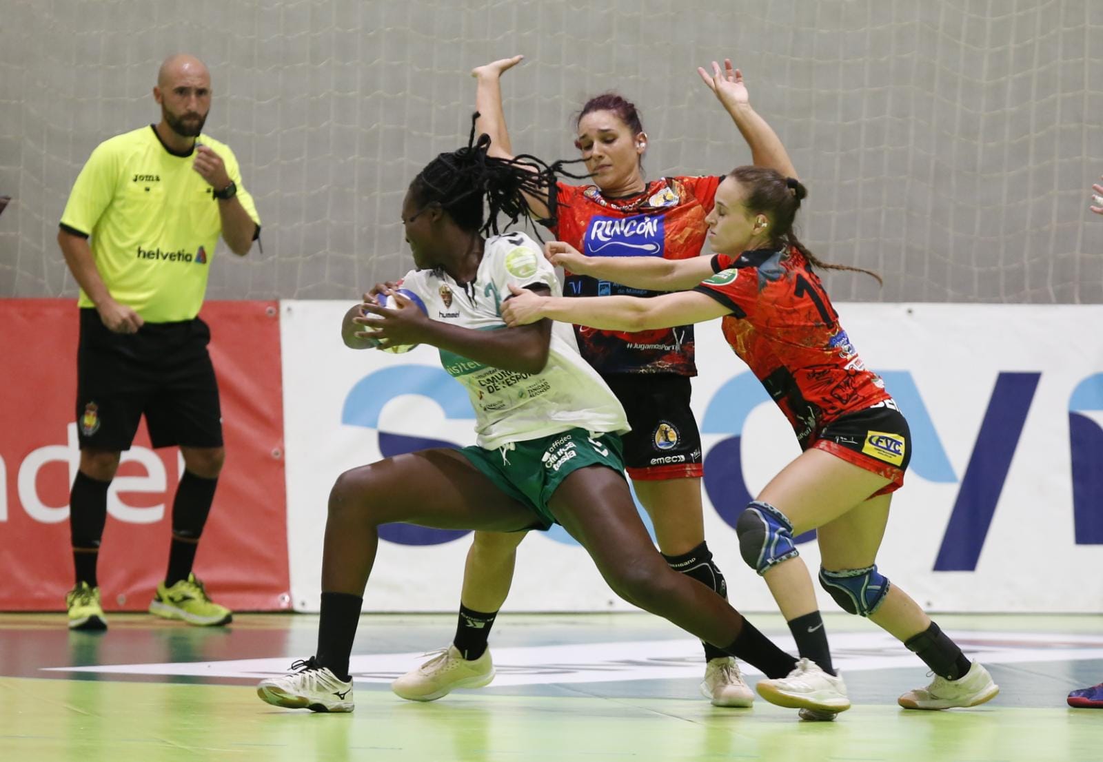 El Rincón Fertilidad se enfrentó al Balonmano Elche en Alhaurín de la Torre