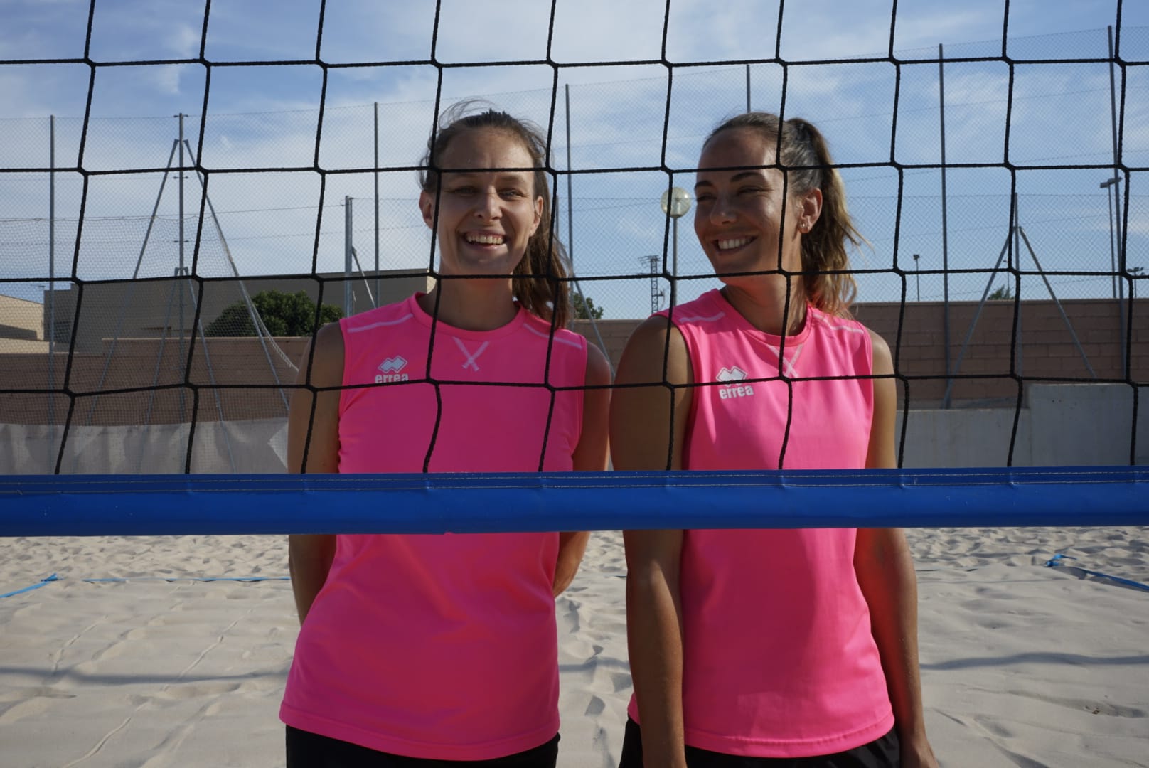 Amaranta Fernández, a la izquierda y Ángela Lobato, a la derecha. 