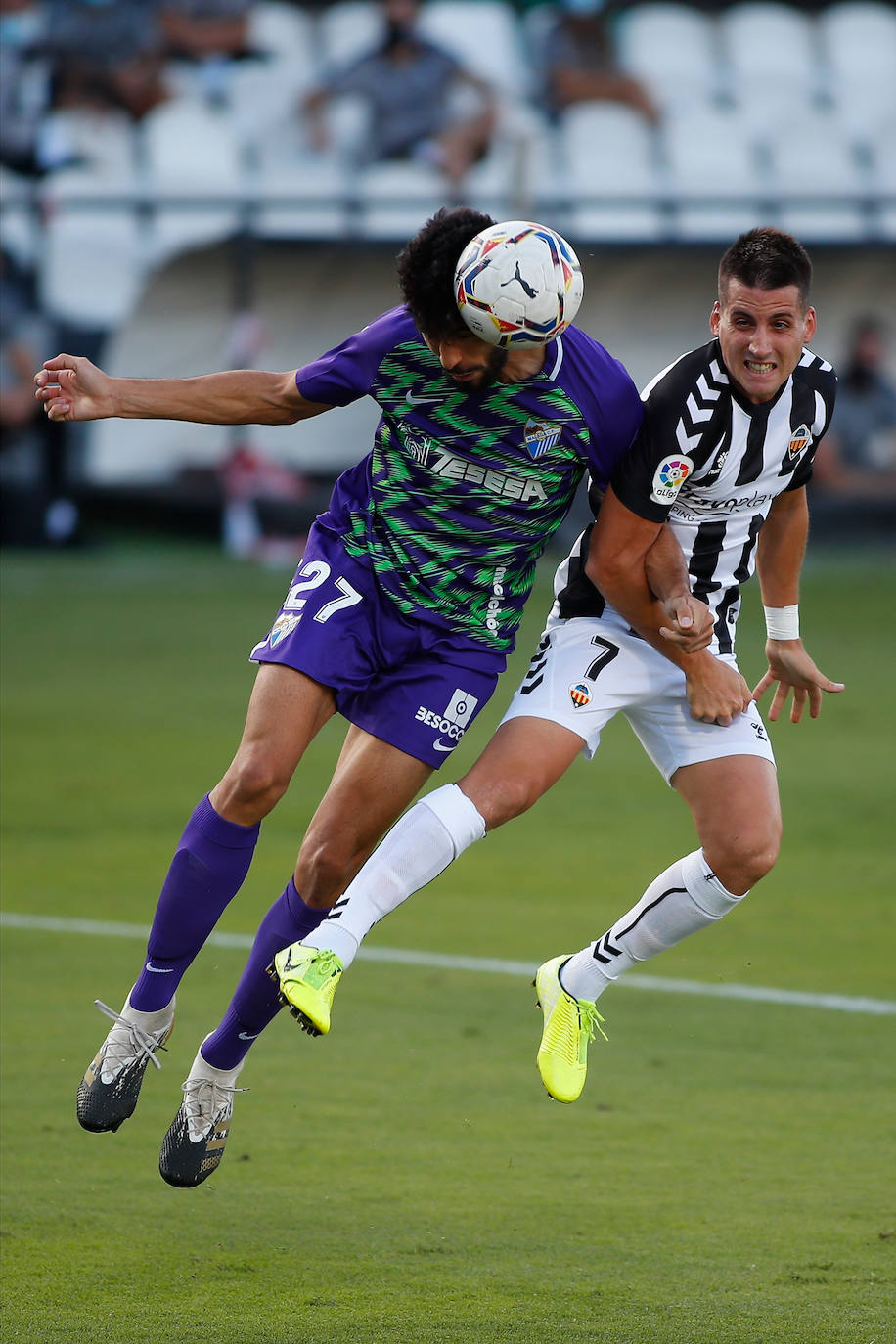El Málaga logra su primer triunfo de la temporada. 