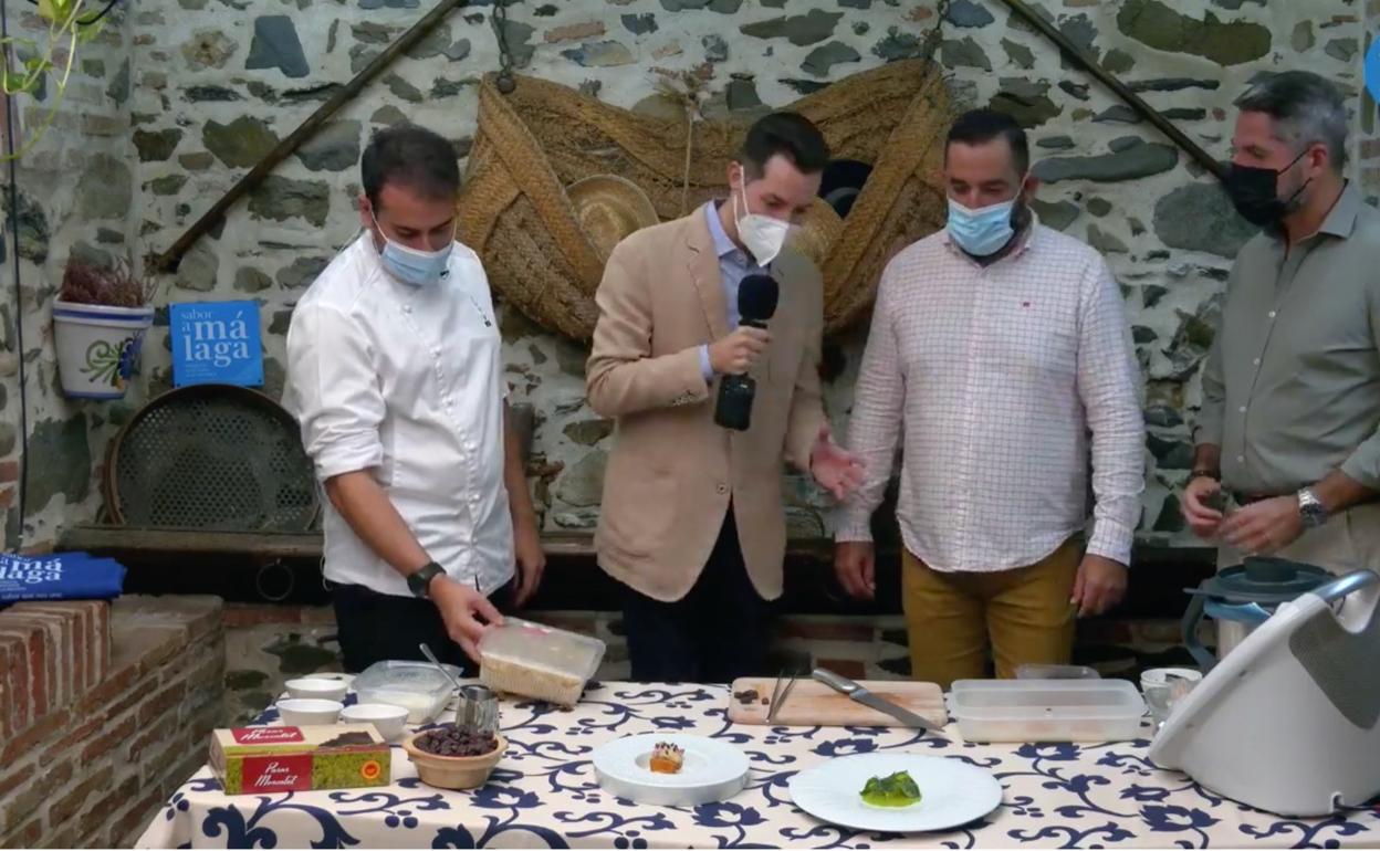 Un momento de la demostración culinaria, este sábado en El Borge. 