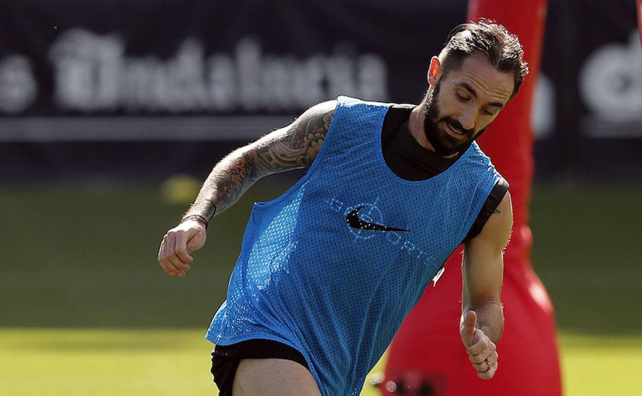 Cifu, durante un entrenamiento del Málaga. 