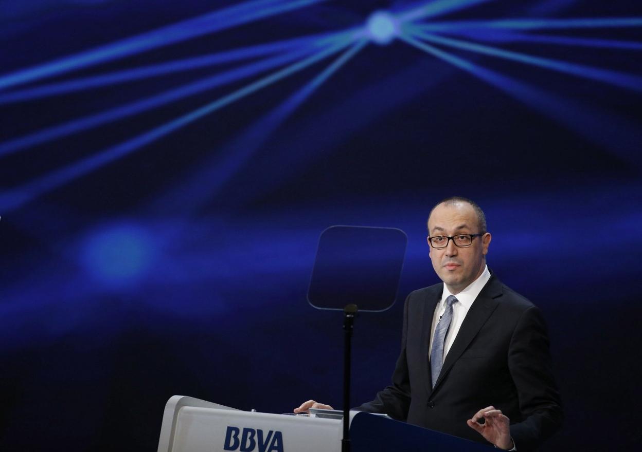 BBVA explorará fusiones y anticipa dividendos para 2021