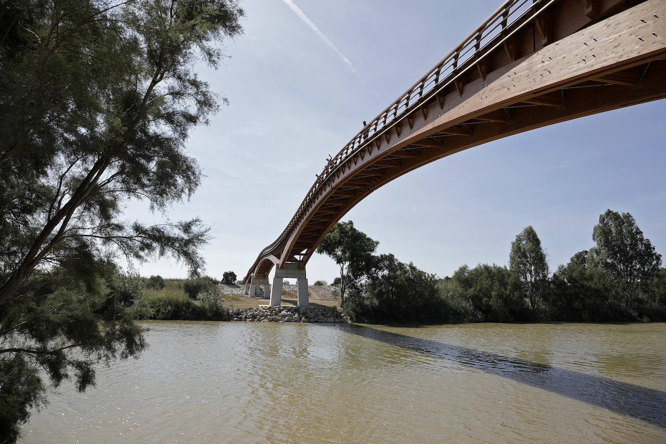 Fotos: Así ha sido la inauguración de la pasarela del Guadalhorce