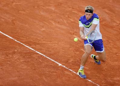 Imagen secundaria 1 - Diferentes lances del duelo de este jueves de Davidovich ante Rublev. 