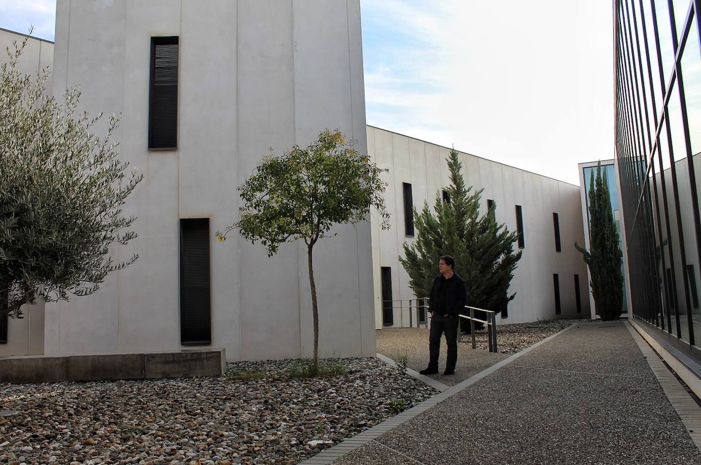 Arquitectos de Málaga: Juan Gavilanes (Facultad de Ciencias de la Salud)