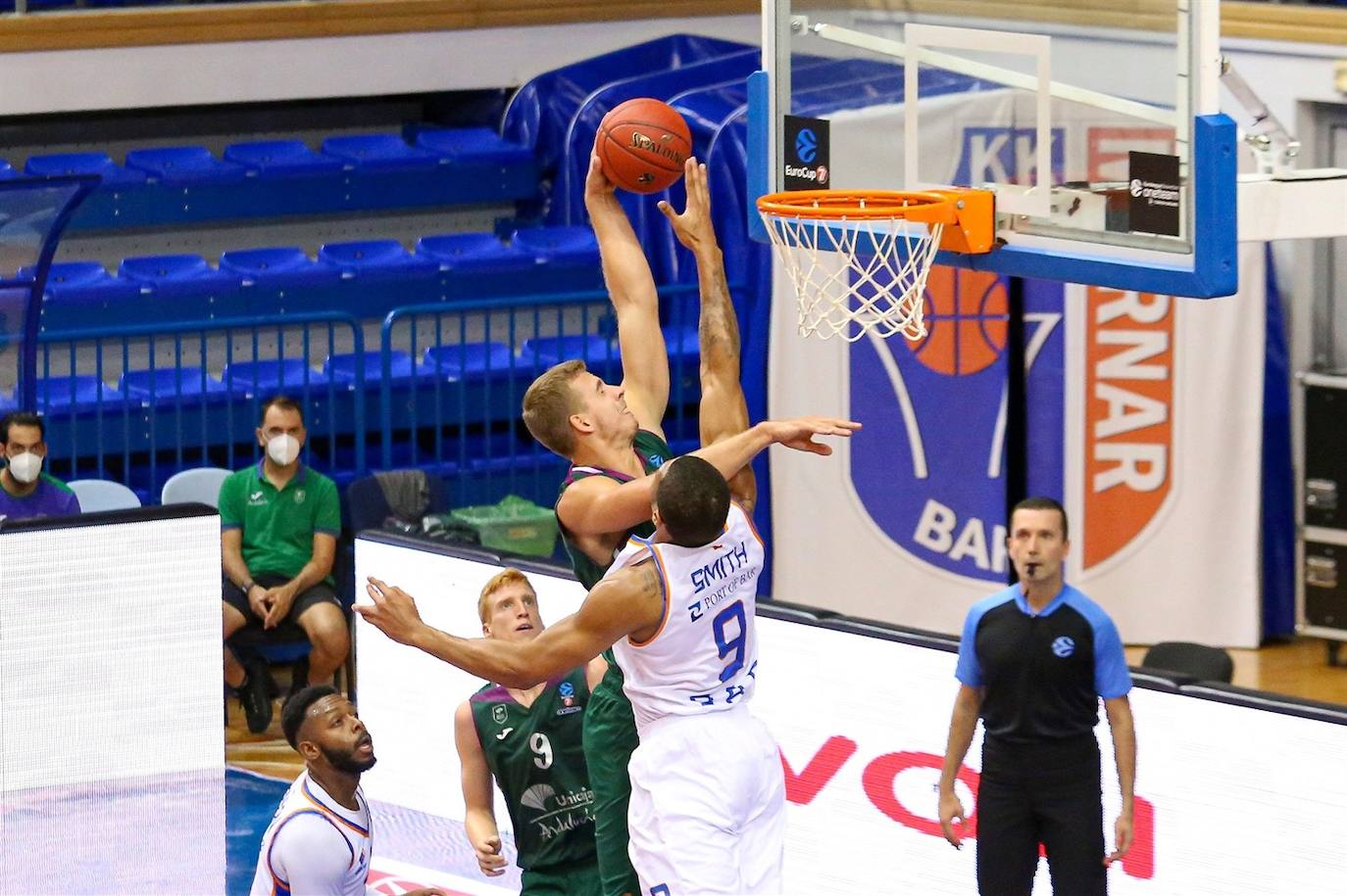 El Unicaja sufrió la primera derrota europea de la temporada