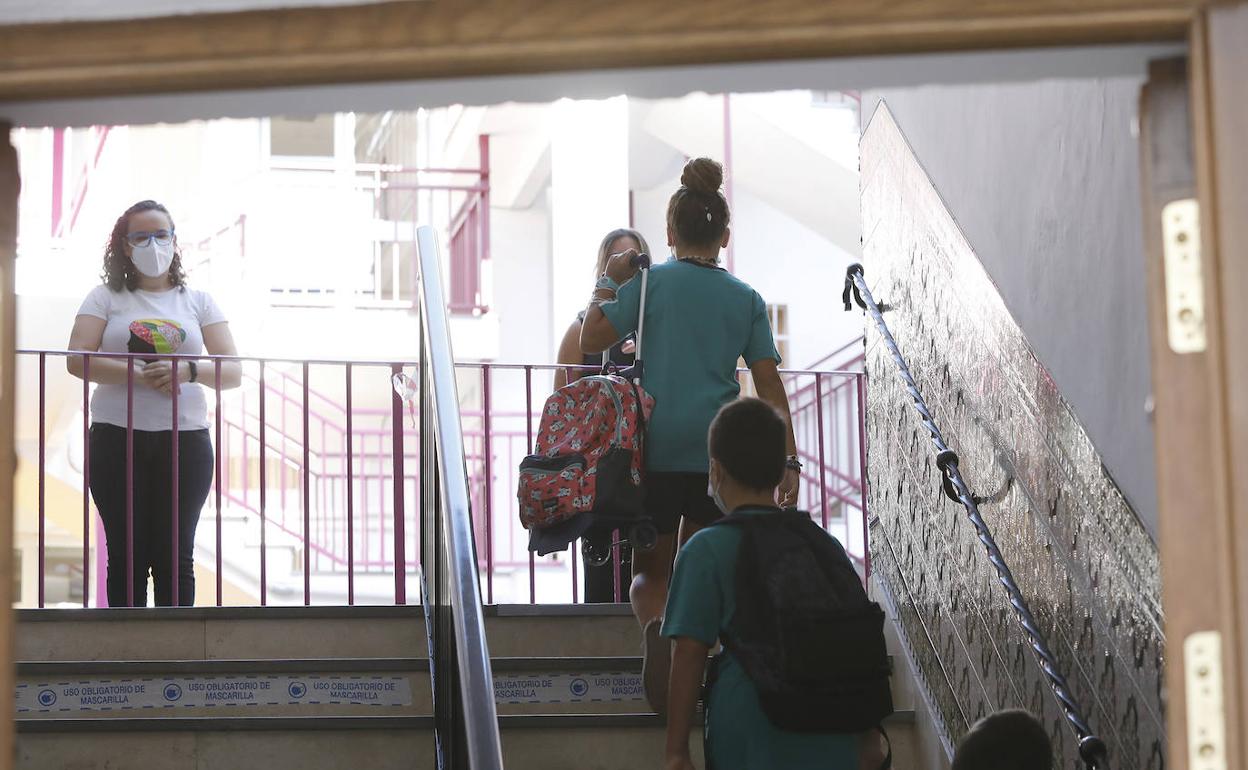 Una de las entradas al colegio de Nuestra Señora de Loreto de Antequera