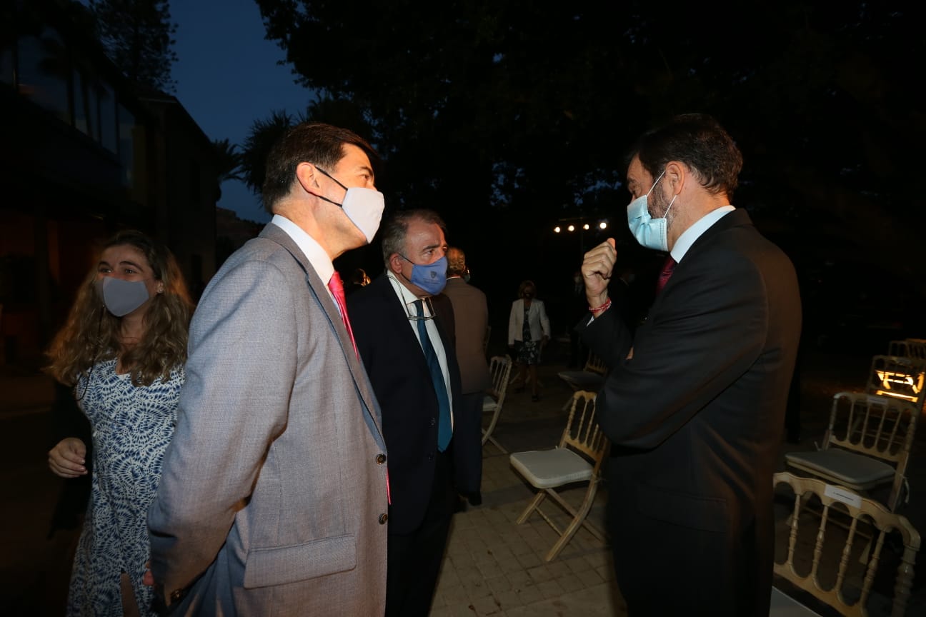 El directorio de empresas de SUR y San Telmo bajo el patrocinio de Caixabank y la colaboración de Grant Thornton y Cervezas Victoria, llega a su novena edición.