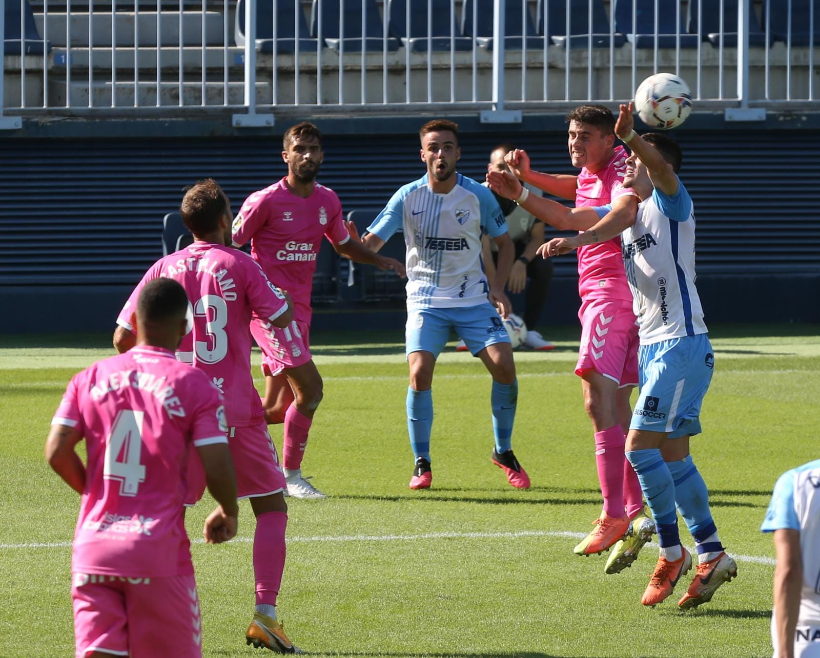 Los de Pellicer se enfrenta al imprevisible Las Palmas tras el sonoro batacazo en Vallecas.