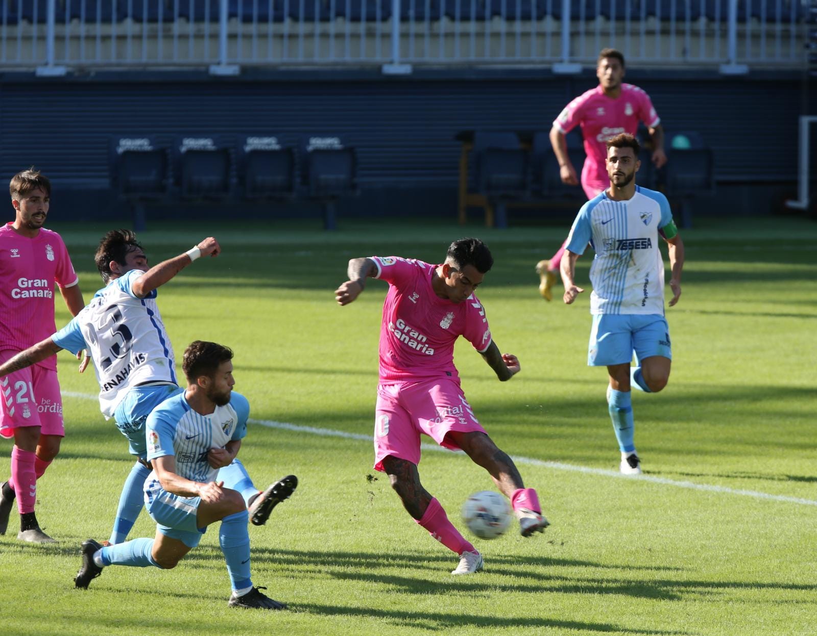 Los de Pellicer se enfrenta al imprevisible Las Palmas tras el sonoro batacazo en Vallecas.