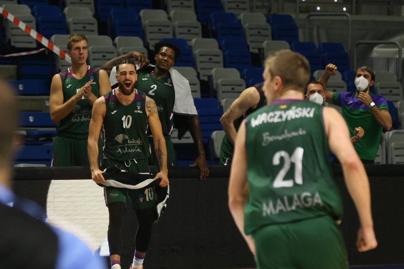 El Unicaja afrontó el encuentro con 11 profesionales 