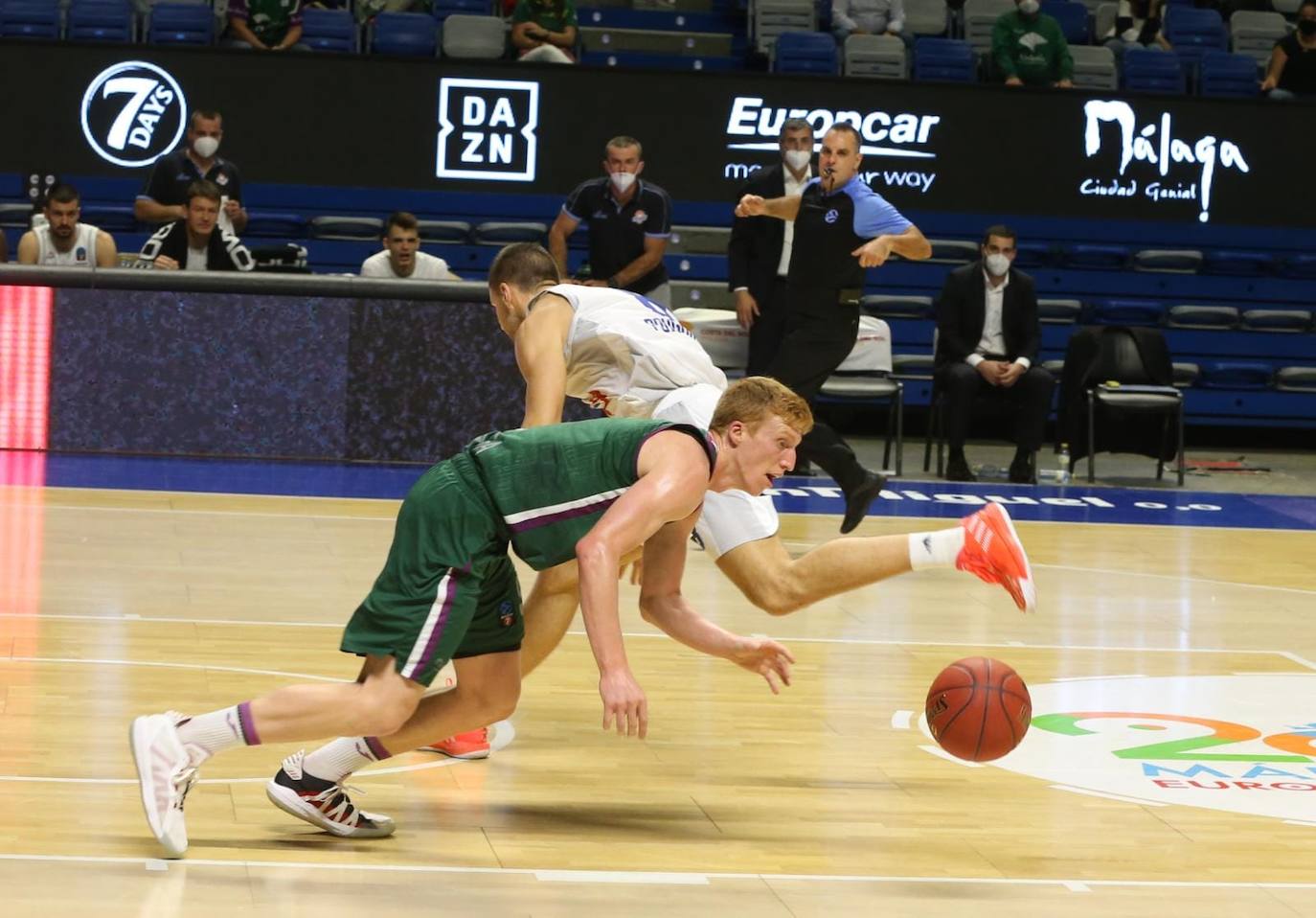 El Unicaja afrontó el encuentro con 11 profesionales 