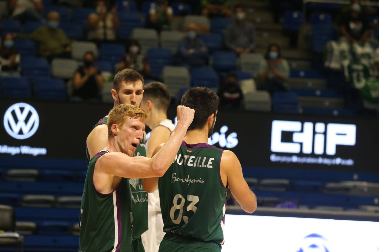El Unicaja afrontó el encuentro con 11 profesionales 