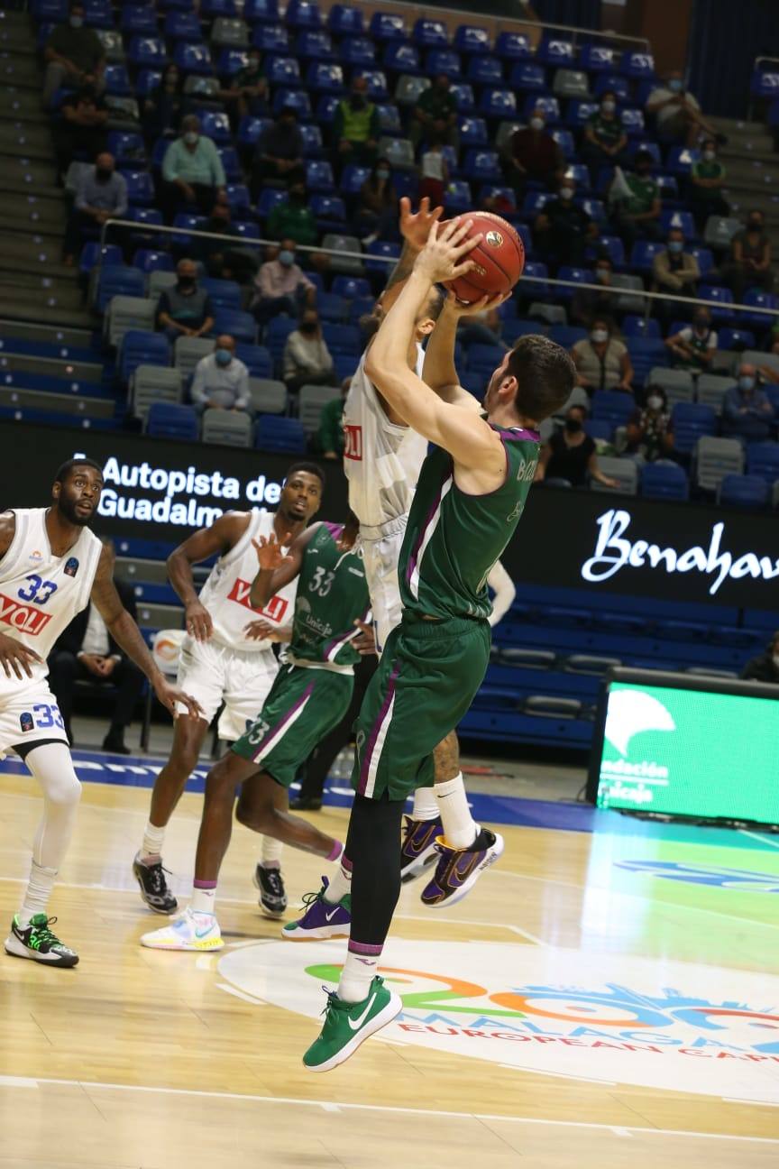 El Unicaja afrontó el encuentro con 11 profesionales 