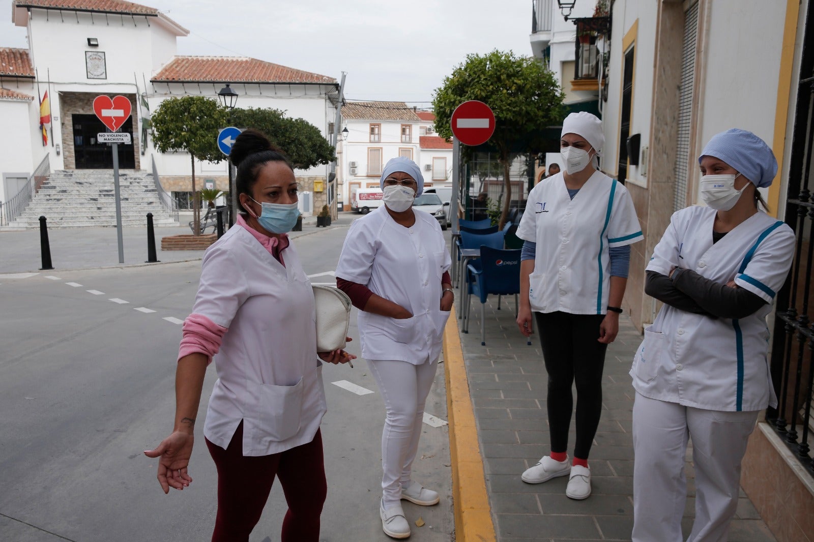 Un cribado masivo para detectar nuevos casos de coronavirus entre la población. Se ha citado a un total de 330 vecinos de manera voluntaria en el pabellón polideportivo municipal