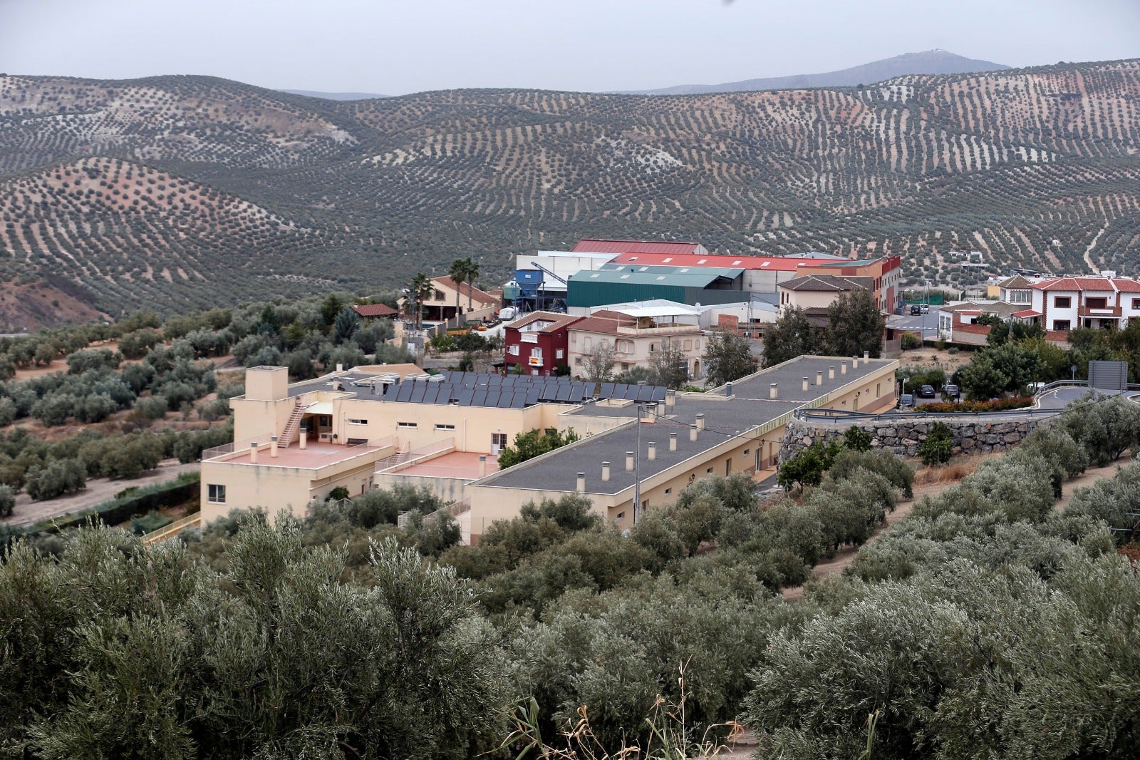 Un cribado masivo para detectar nuevos casos de coronavirus entre la población. Se ha citado a un total de 330 vecinos de manera voluntaria en el pabellón polideportivo municipal