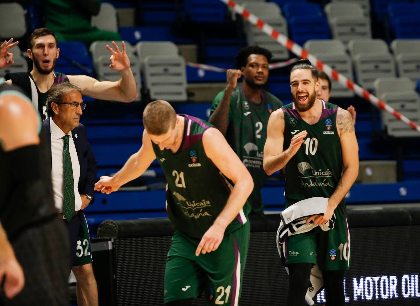 El Unicaja gana al Germani Brescia (86-69).