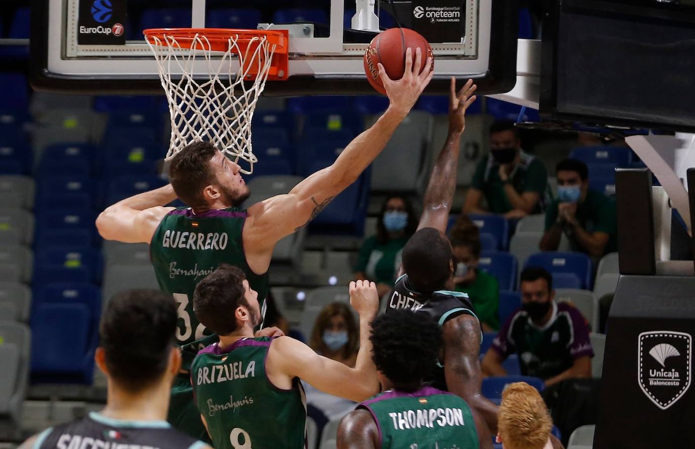 El Unicaja gana al Germani Brescia (86-69).