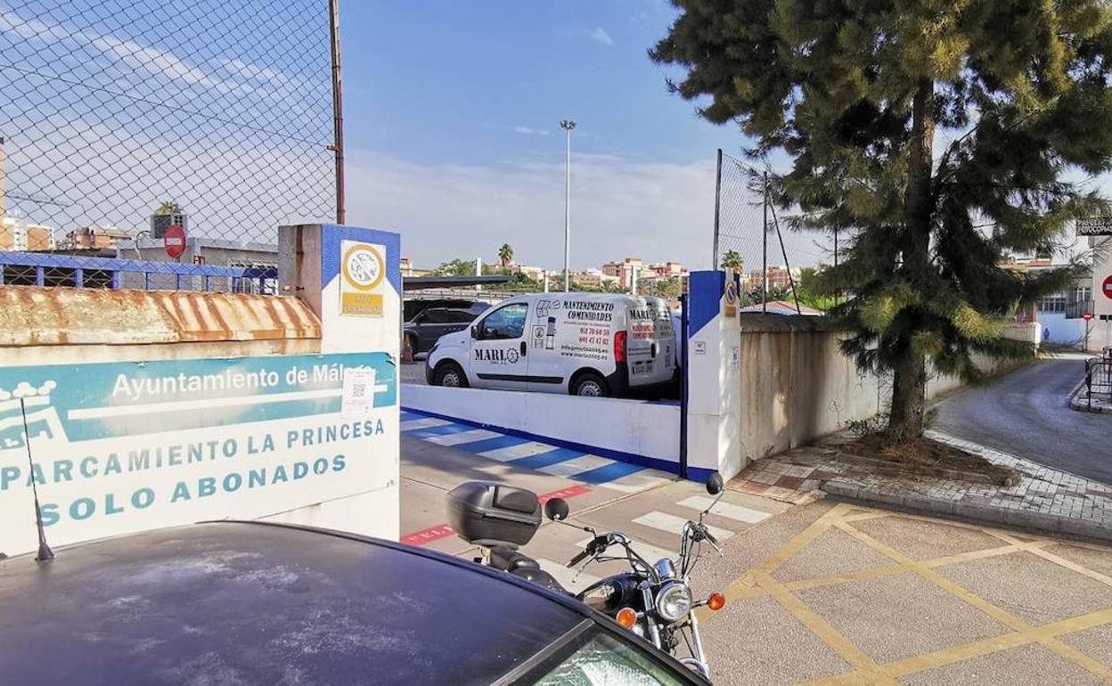 El 'parking' iría bajo el actual aparcamiento en superficie. 